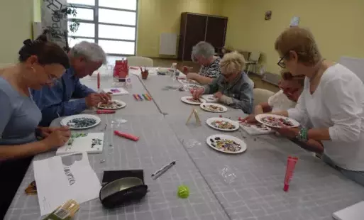 Zdjęcie do Czerwcowe warsztaty plastyczno-techniczne w Plewiskach